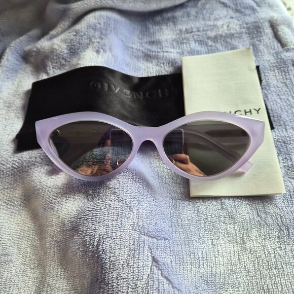 Givenchy Acetate Cateye Sunglasses in Lilac/Silver (BNWT) - Picture 1 of 4